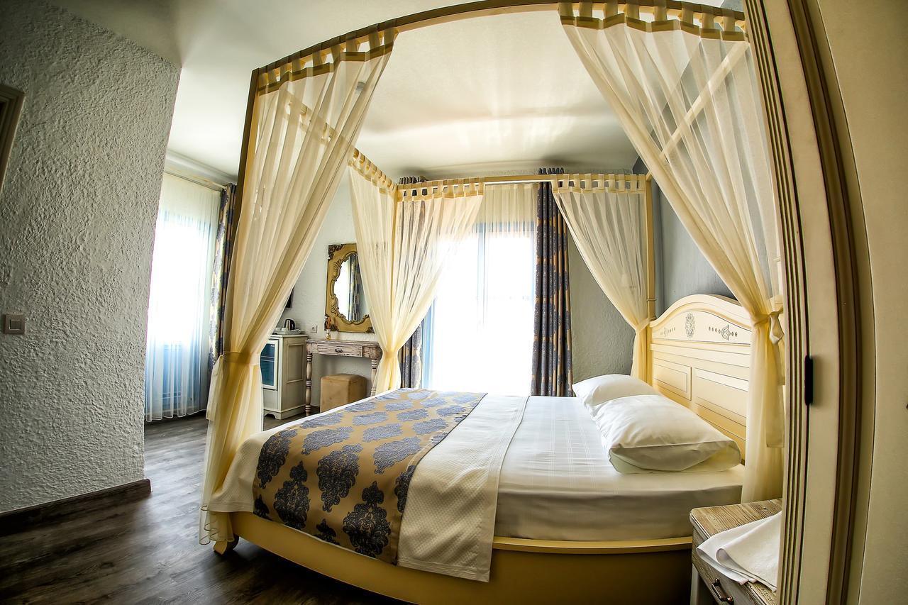Villa Fanti Çeşme Luaran gambar